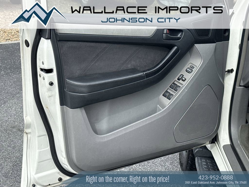 Used 2005 Toyota 4Runner Limited image 13