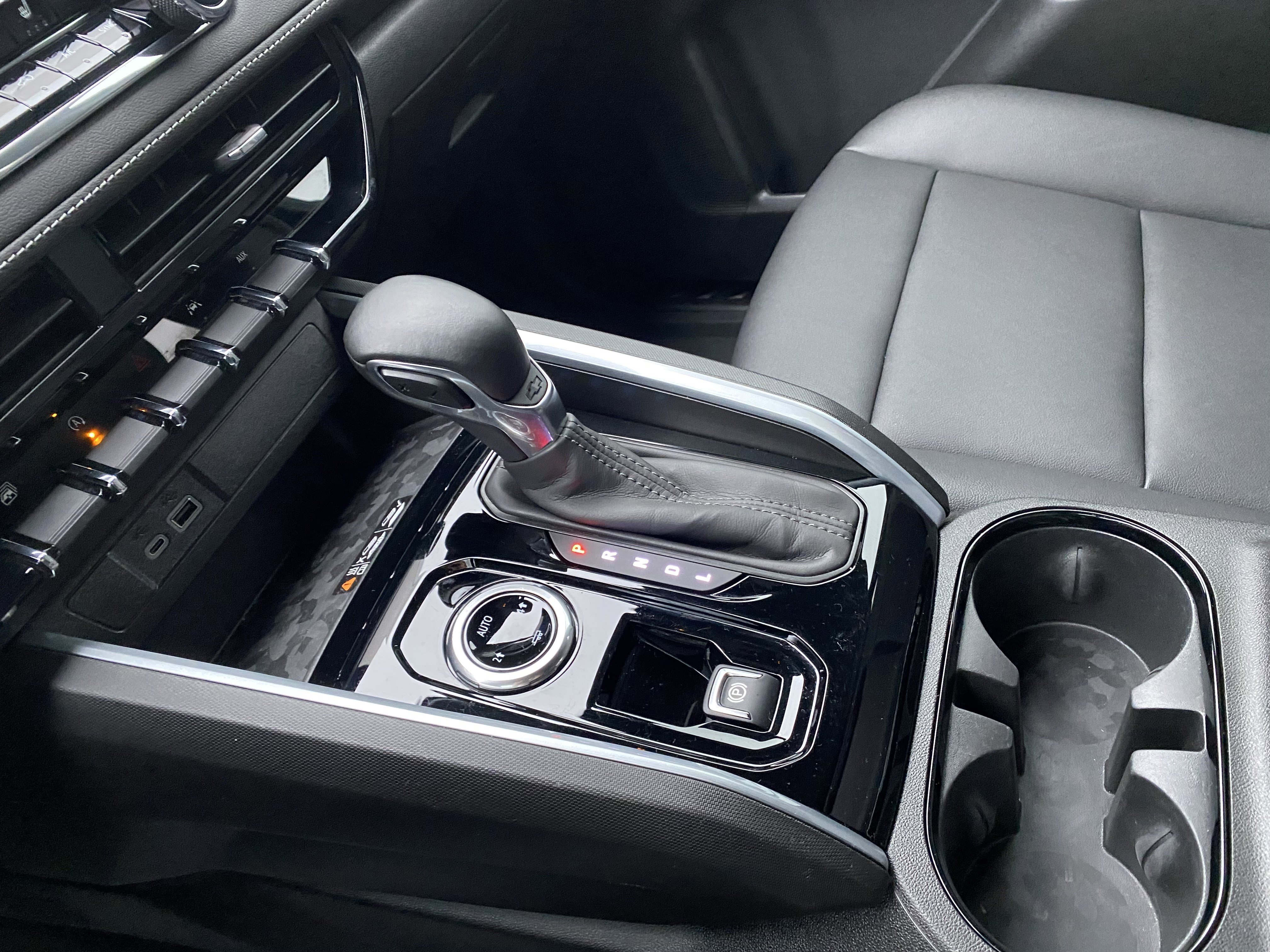 Used 2023 Chevrolet Colorado LT w/ LT Convenience Package III image 28