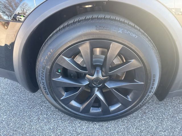 Used 2022 Tesla Model X image 15