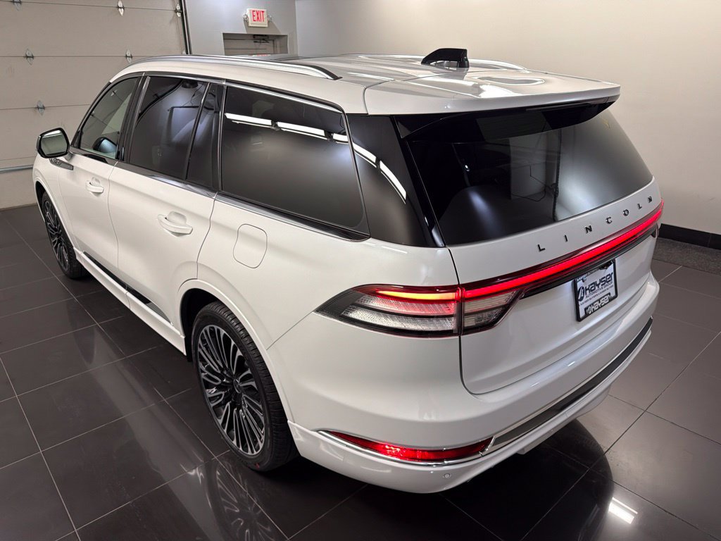 New 2027 Lincoln Aviator Black Label w/ Dynamic Handling Package AWD/4WD image 4