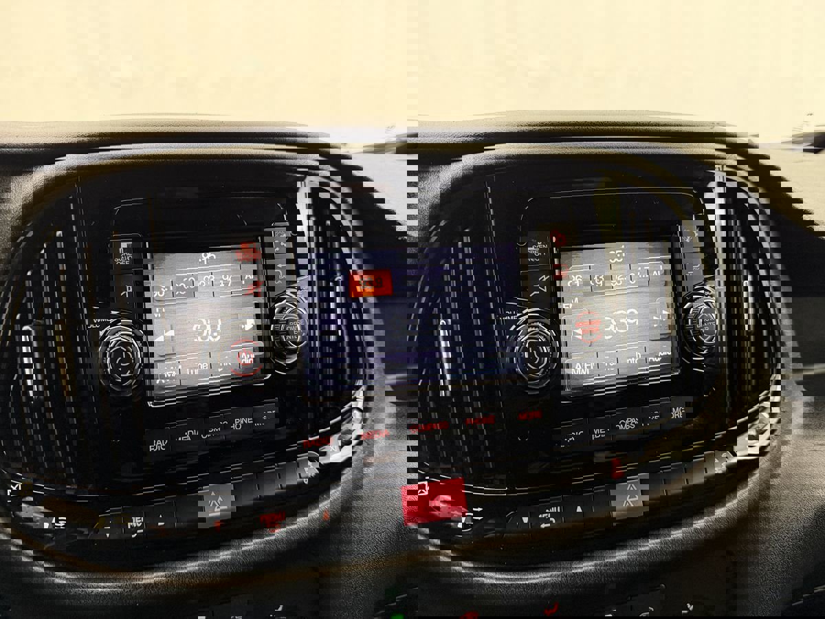 Used 2018 RAM ProMaster City Tradesman image 16