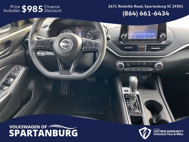 Used 2024 Nissan Altima 2.5 S image 9