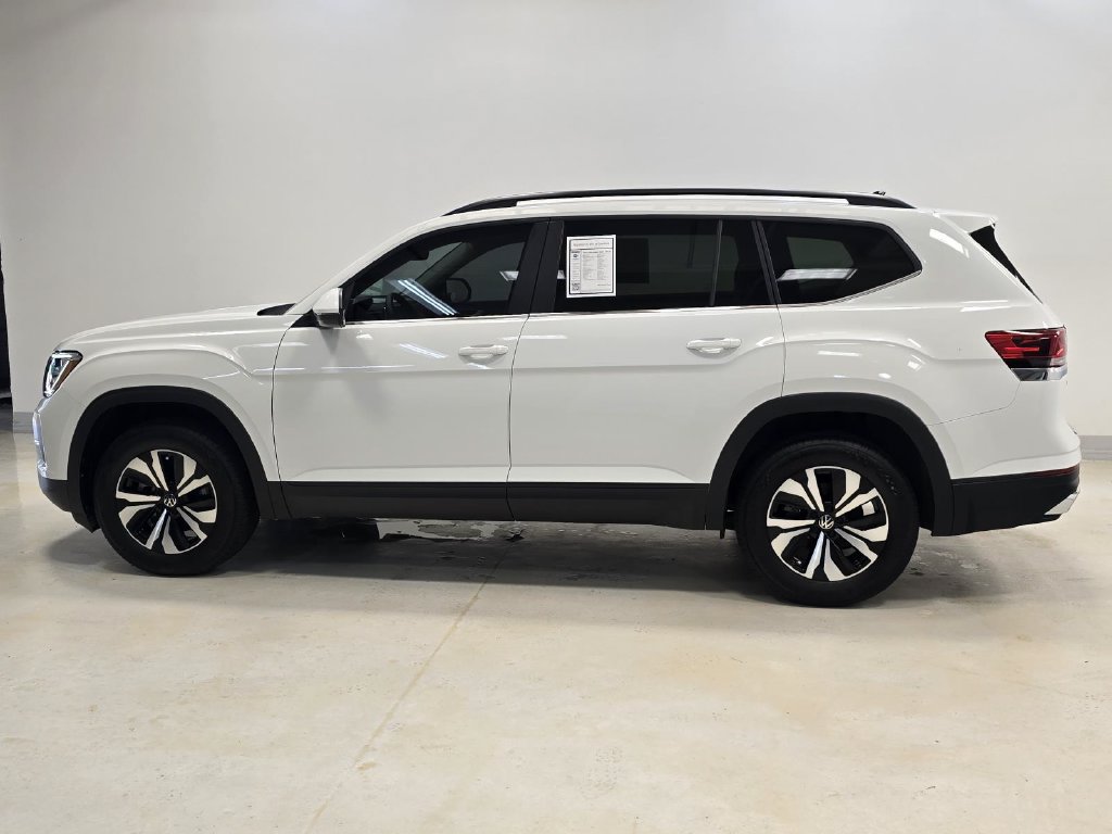 Used 2024 Volkswagen Atlas SE FWD image 30