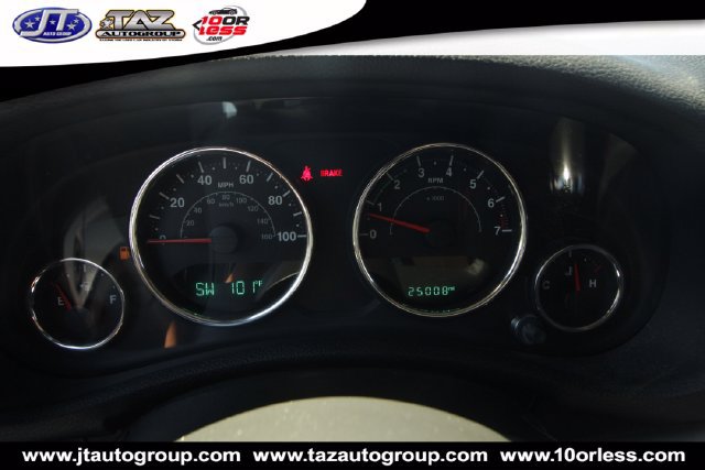 Used 2015 Jeep Wrangler Unlimited Sahara AWD/4WD image 23