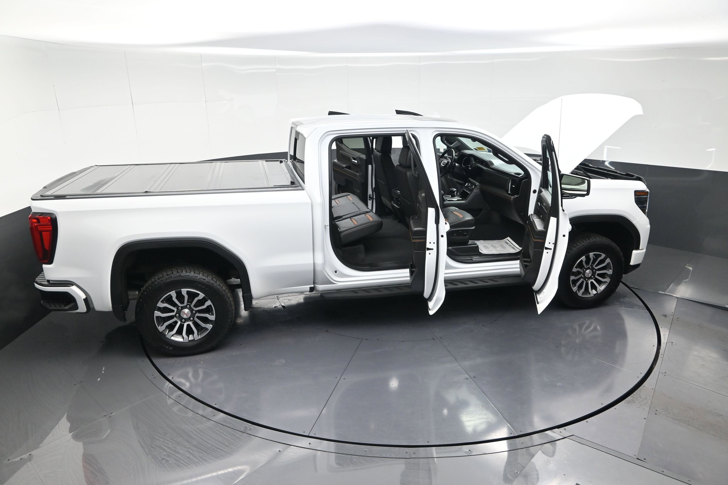 Used 2022 GMC Sierra 1500 AT4 w/ AT4 Preferred Package image 14