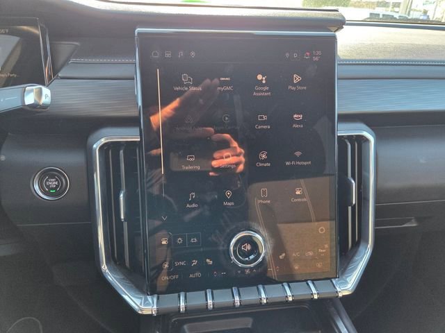 Used 2025 GMC Acadia Elevation FWD image 23
