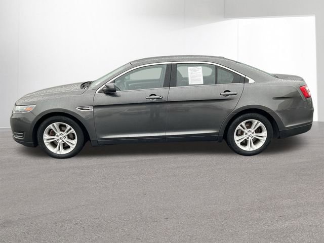 Used 2018 Ford Taurus SEL image 4