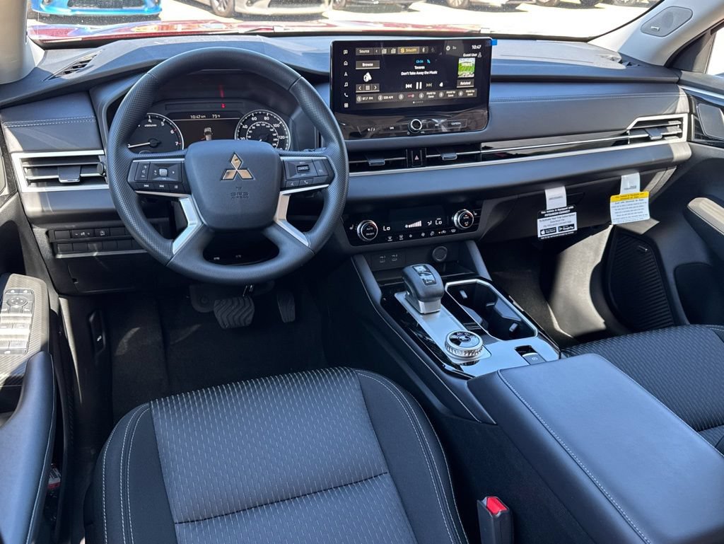 New 2026 Mitsubishi Outlander ES AWD/4WD image 7