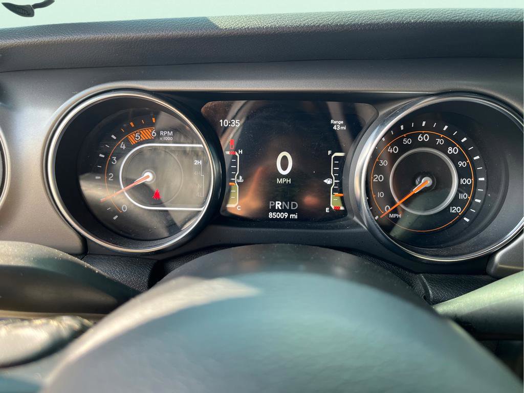 Used 2021 Jeep Gladiator Sport image 37