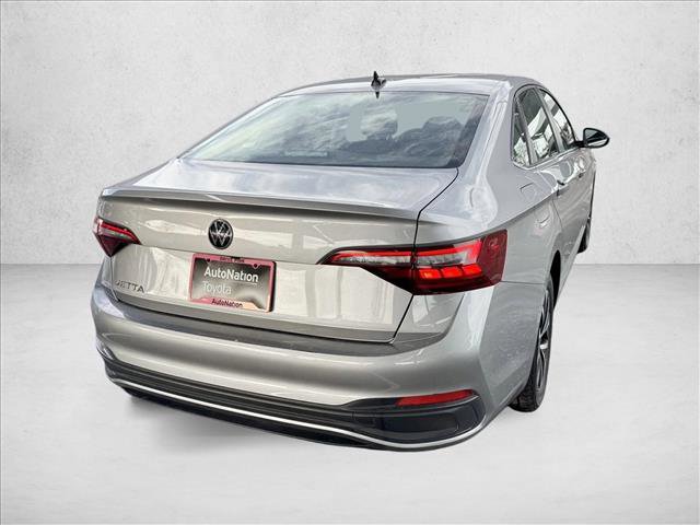 Used 2024 Volkswagen Jetta S image 5