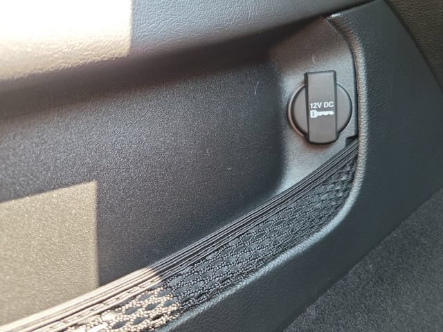 Used 2019 Dodge Challenger SXT RWD image 29