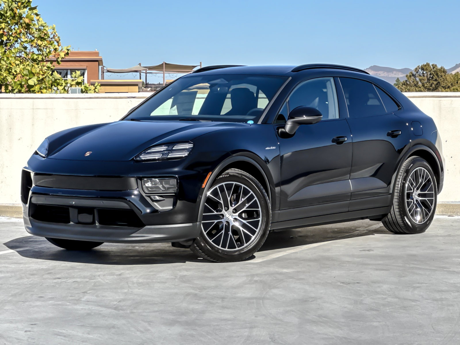 New 2026 Porsche Macan 4 Electric AWD/4WD image 1