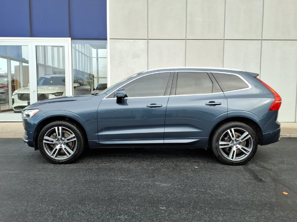 Used 2018 Volvo XC60 T6 Momentum w/ Convenience Package AWD/4WD image 3