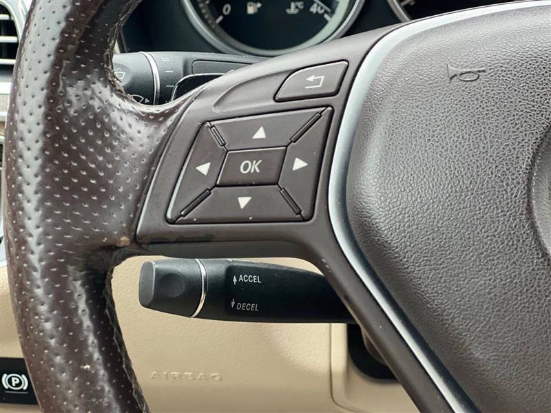 Used 2014 Mercedes-Benz E 350 4MATIC Sedan image 20