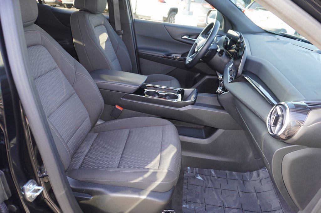 Used 2025 Chevrolet Equinox LT image 7