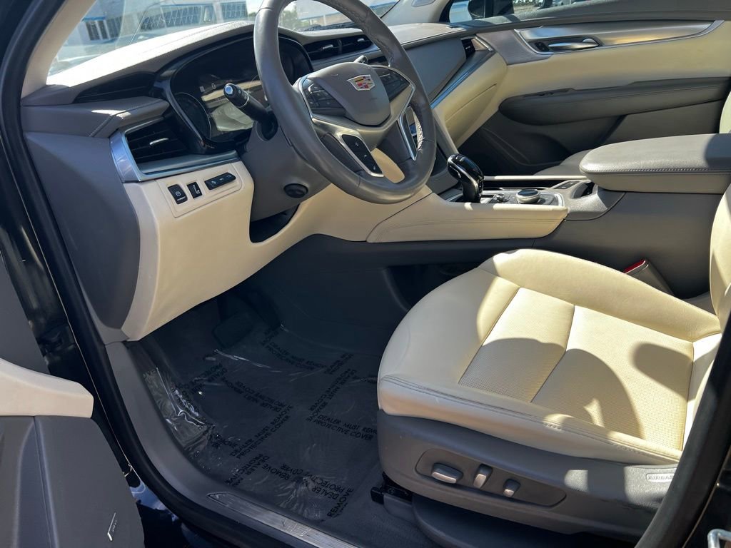 Used 2023 Cadillac XT5 Premium Luxury w/ Technology Package image 27
