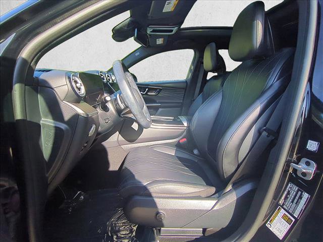 Used 2025 Mercedes-Benz GLC 300 4MATIC image 17