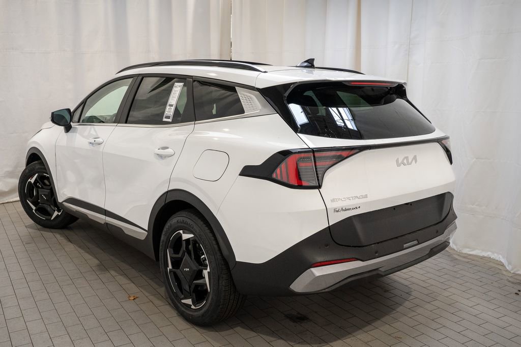 New 2026 Kia Sportage EX w/ EX Panorama Roof Package image 4