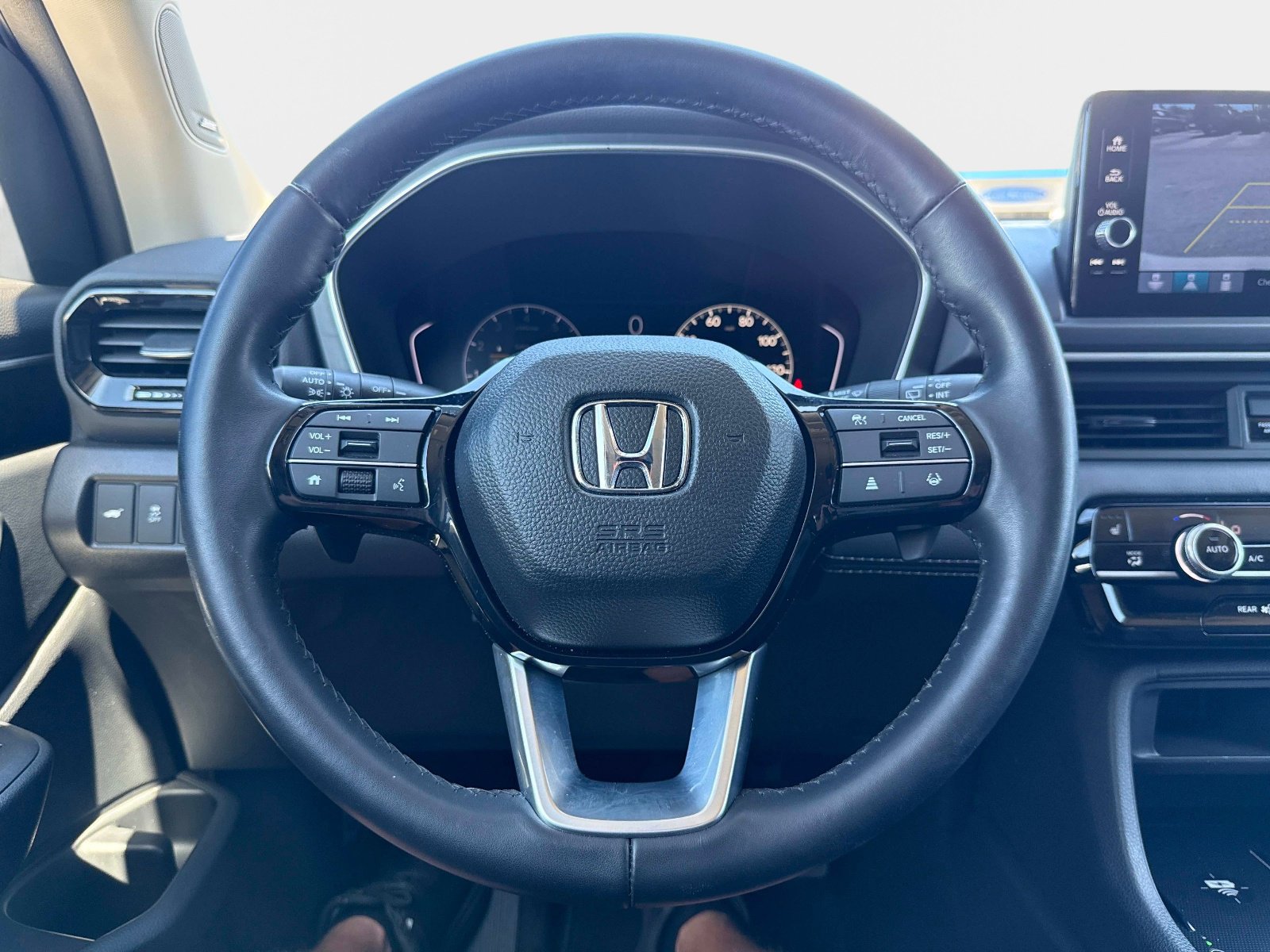 Certified 2023 Honda Pilot Touring image 28