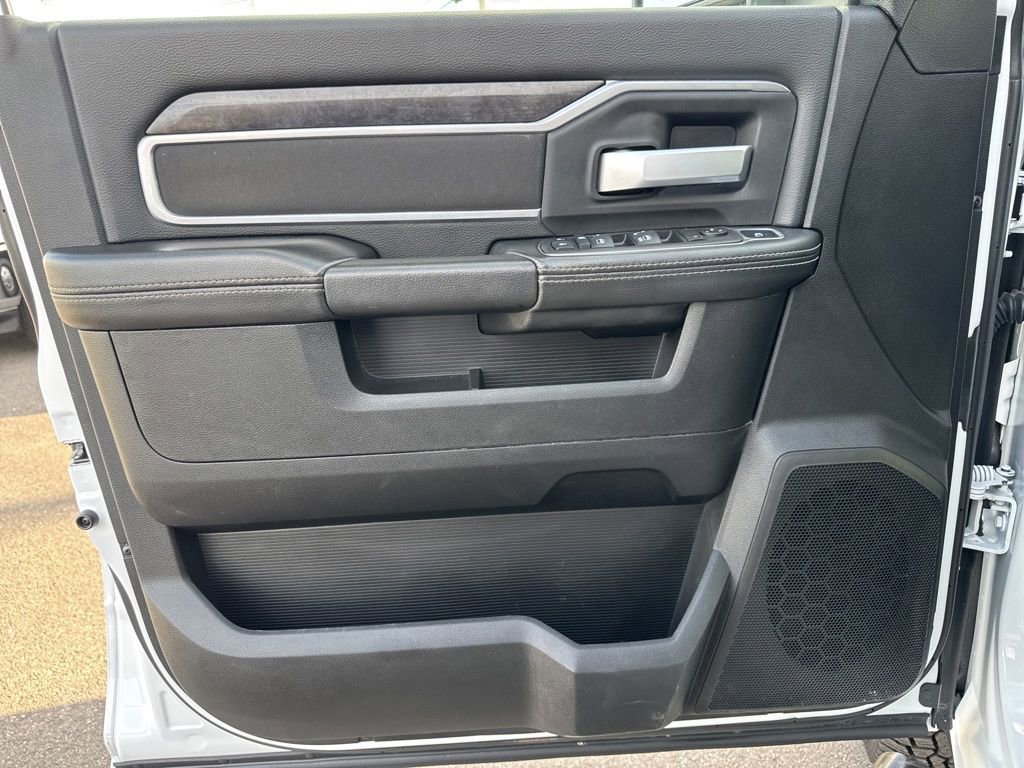 Used 2024 RAM 3500 SLT w/ Quick Order Package 2YG SLT image 28
