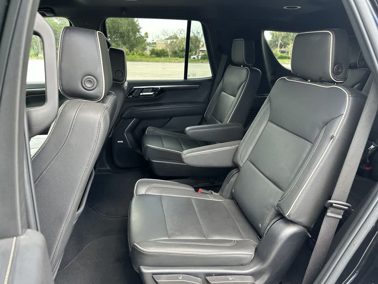 Used 2025 Chevrolet Tahoe Premier AWD/4WD image 19