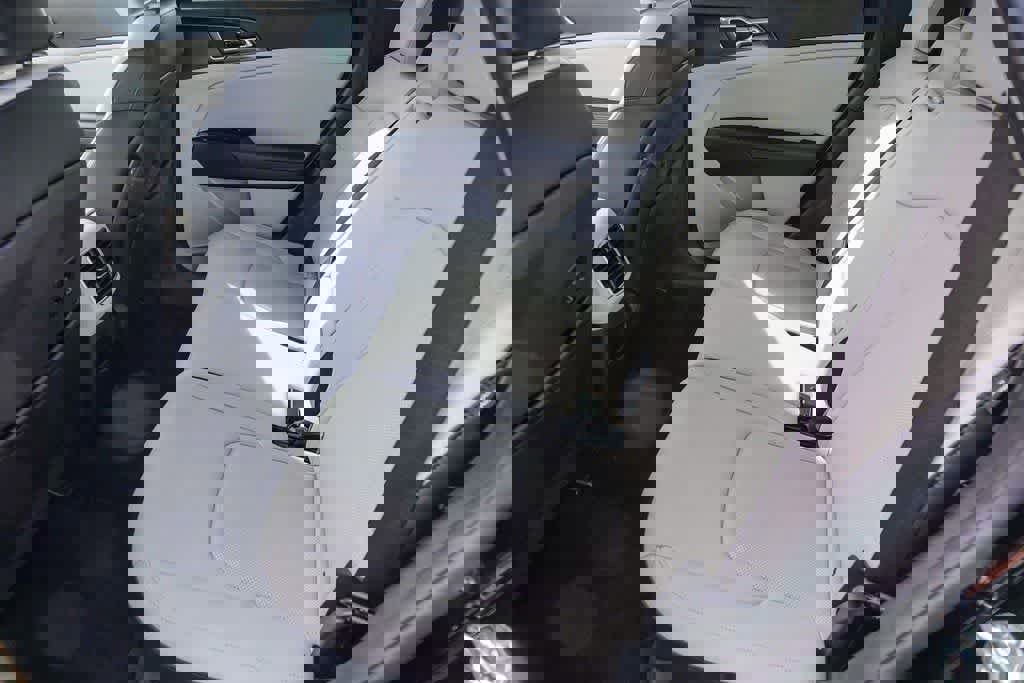 Certified 2024 Kia Sportage EX image 17