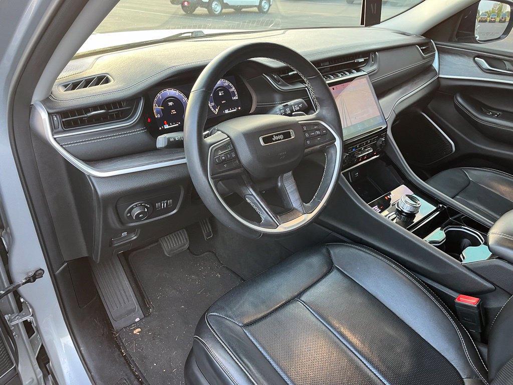 Used 2022 Jeep Grand Cherokee L Limited w/ Luxury Tech Group II AWD/4WD image 20