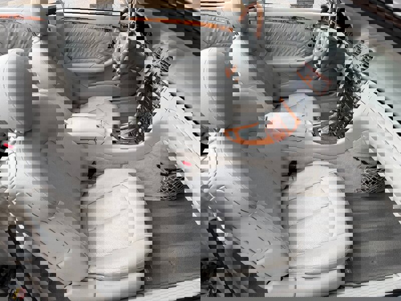 Used 2005 Mercedes-Benz CLK 320 Cabriolet image 13