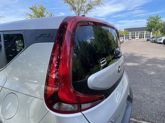 Used 2020 Kia Soul LX FWD image 7