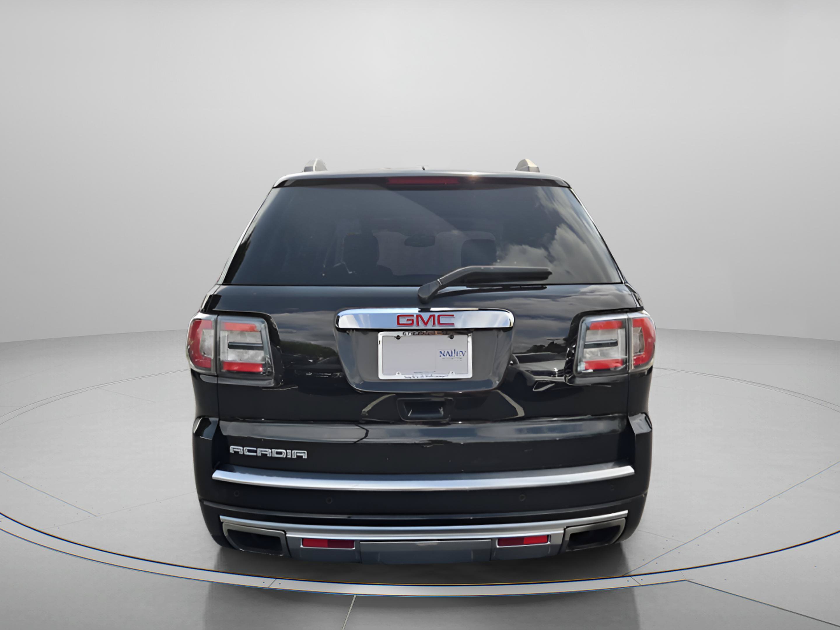 Used 2016 GMC Acadia Denali FWD image 4