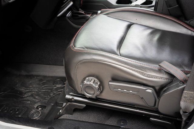 Used 2021 Jeep Wrangler Unlimited Rubicon image 14