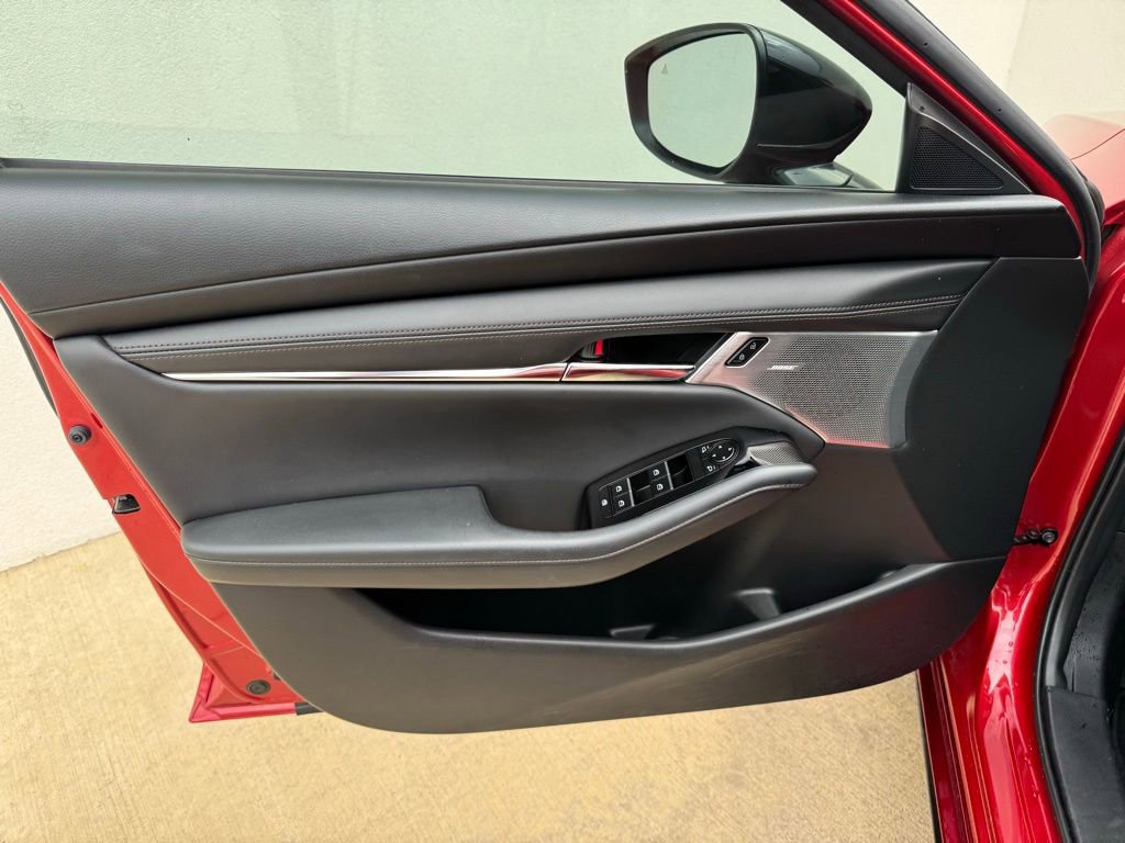 Used 2022 MAZDA MAZDA3 s image 12