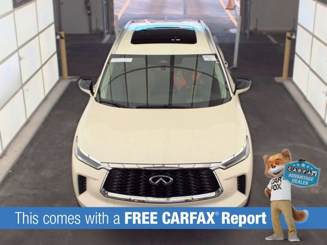 Used 2023 INFINITI QX60 Sensory w/ Vision Package AWD/4WD image 2