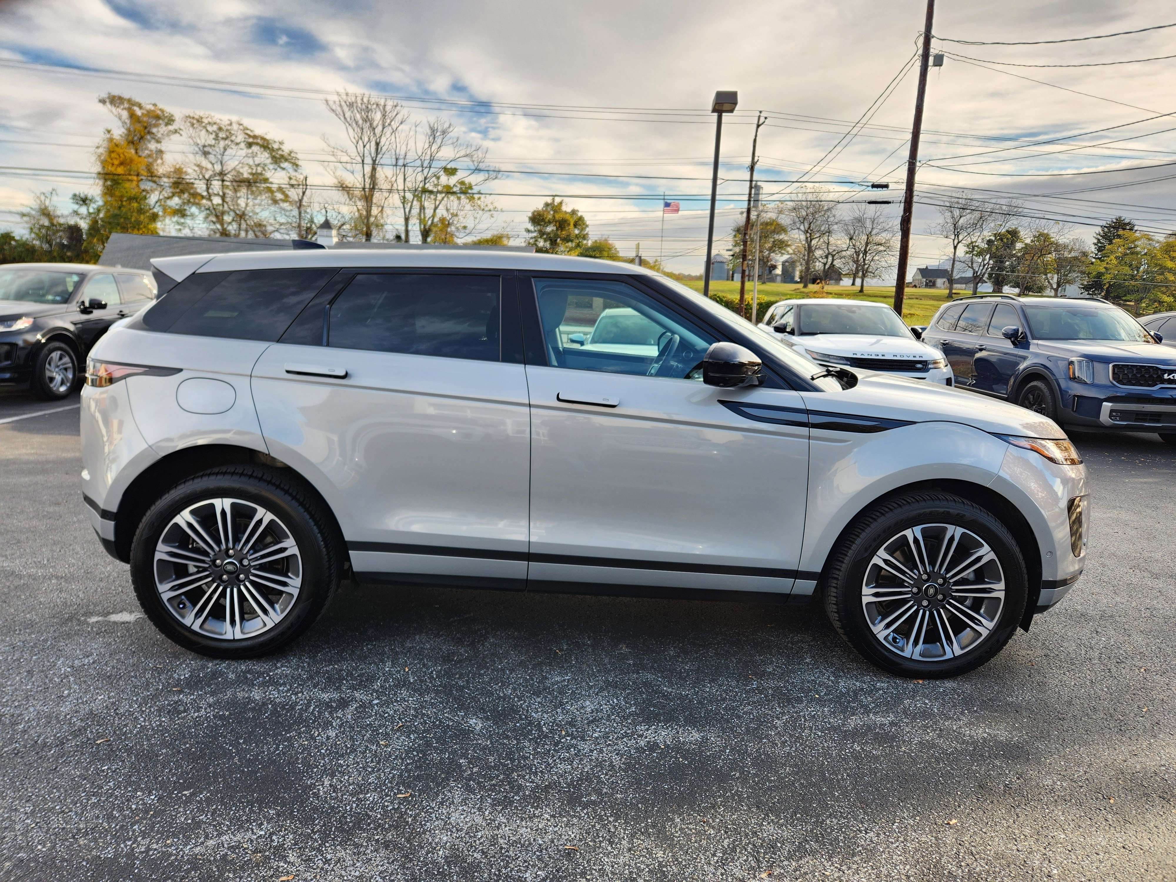 Certified 2025 Land Rover Range Rover Evoque S image 6