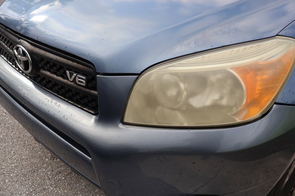 Used 2008 Toyota RAV4 4WD V6 image 3