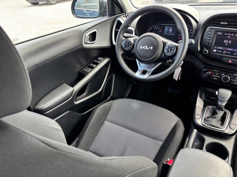 Used 2022 Kia Soul LX w/ Technology Package FWD image 14