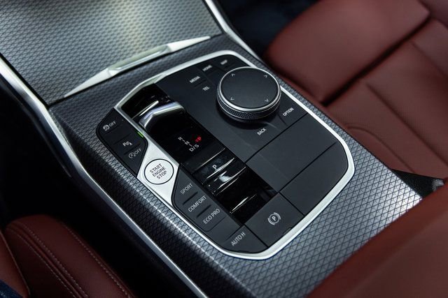 Certified 2025 BMW 330i xDrive Sedan w/ Premium Package image 19