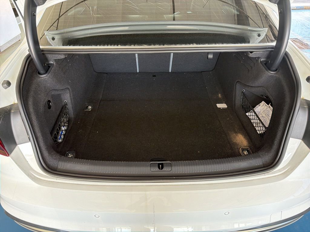 Used 2023 Audi A4 2.0T Premium Plus image 8