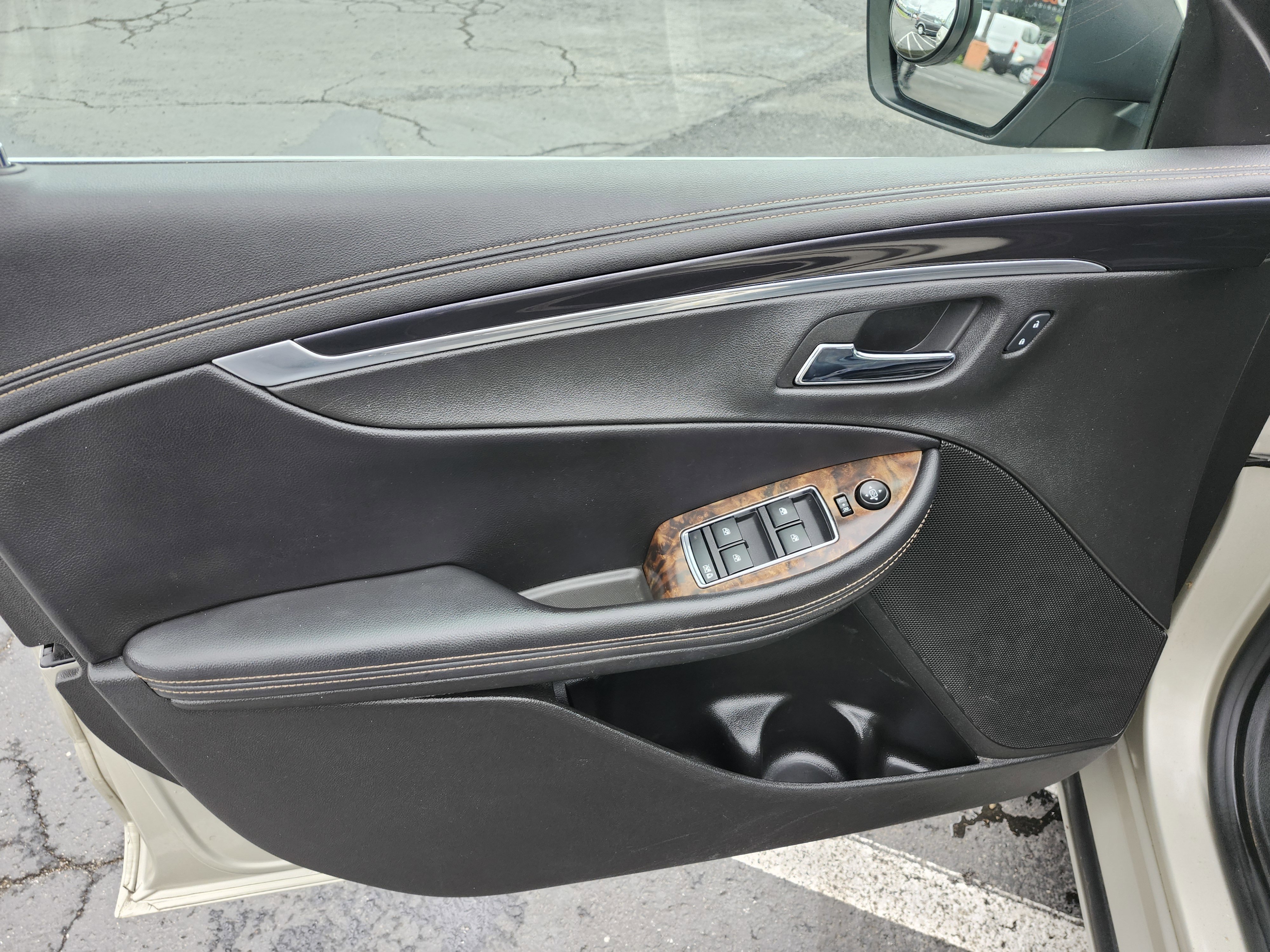 Used 2014 Chevrolet Impala LT w/ Convenience Package FWD image 25