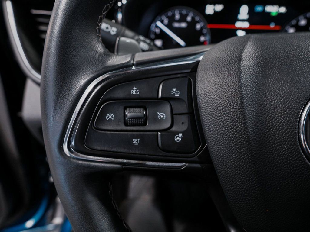 Used 2023 Buick Envision Essence image 24