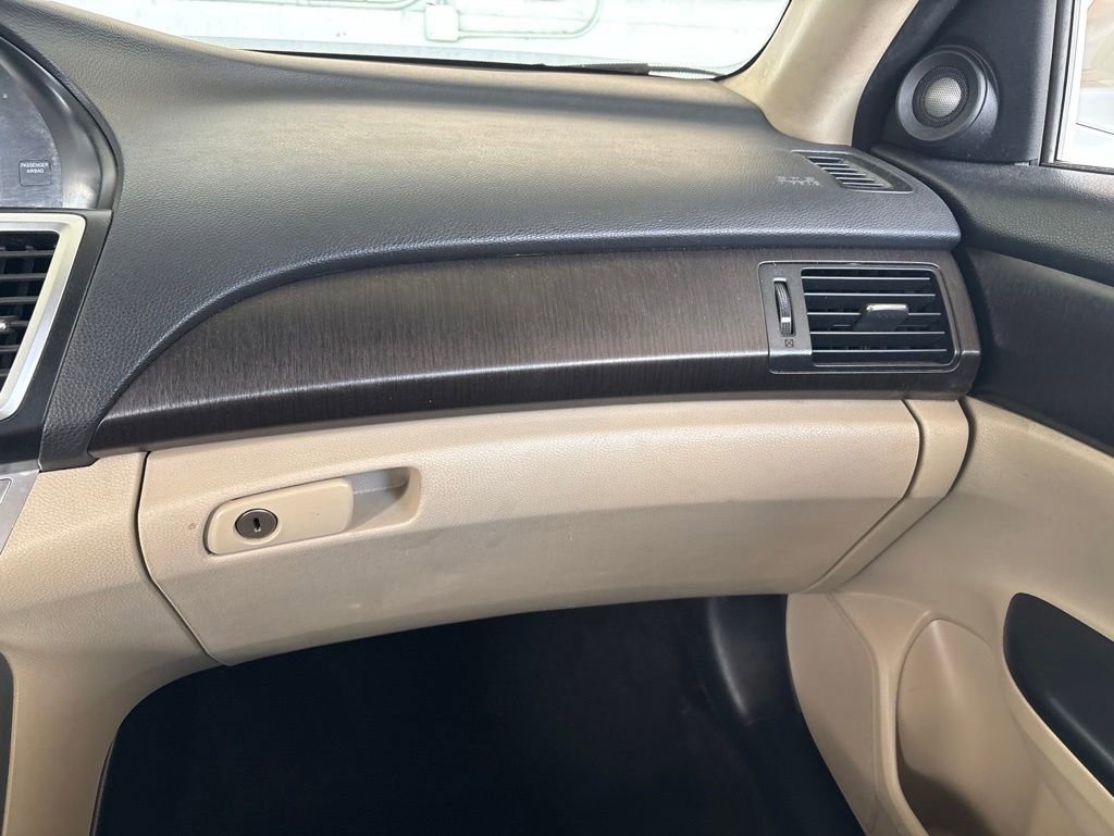 Used 2014 Honda Accord Touring image 14