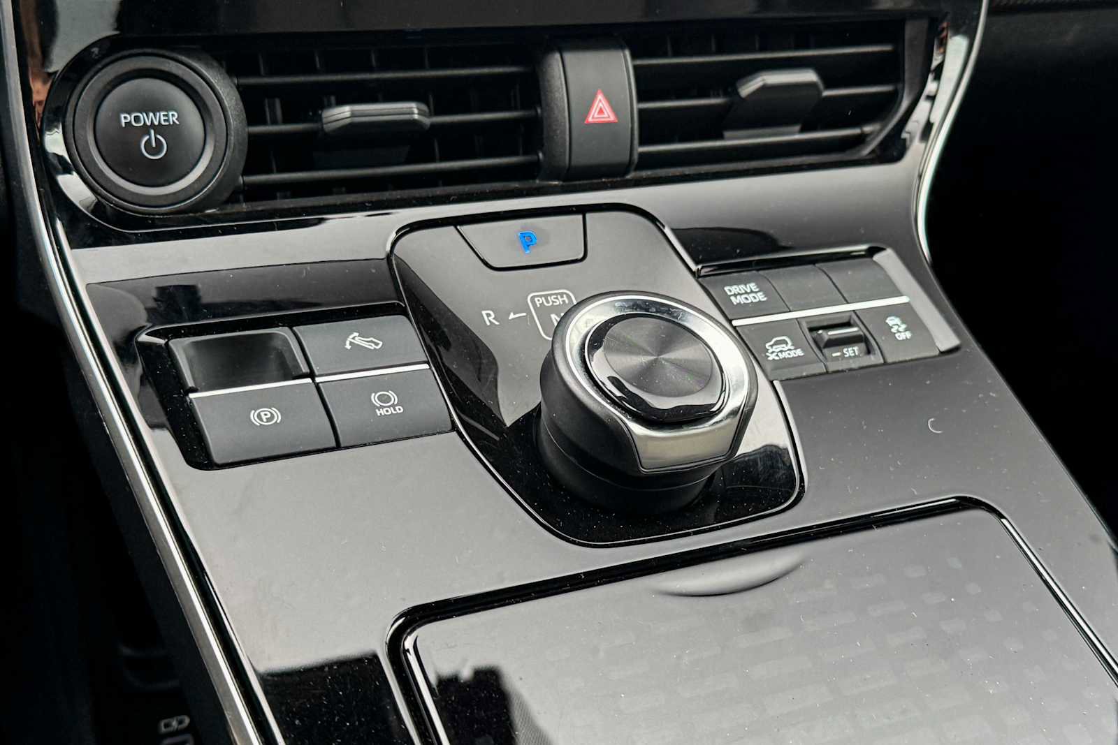 Certified 2024 Subaru Solterra Premium image 20