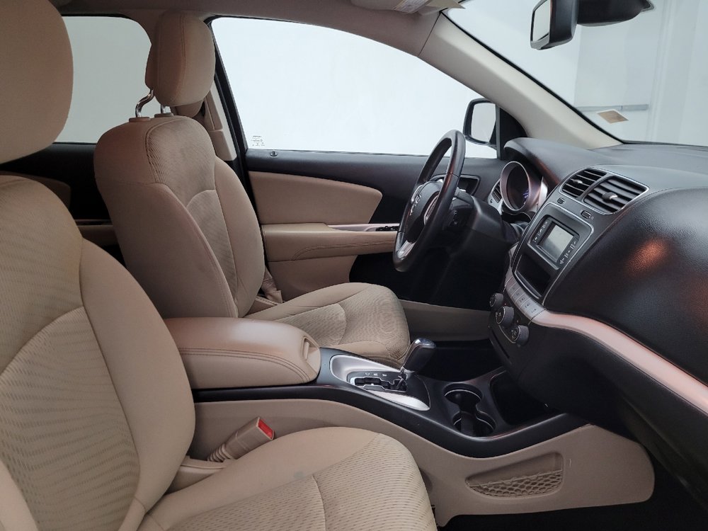 Used 2019 Dodge Journey SE w/ Connectivity Group FWD image 21