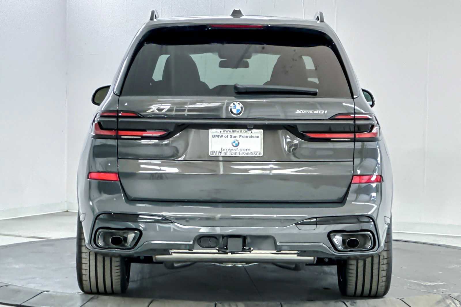 Used 2026 BMW X7 xDrive40i w/ M Sport Package image 7