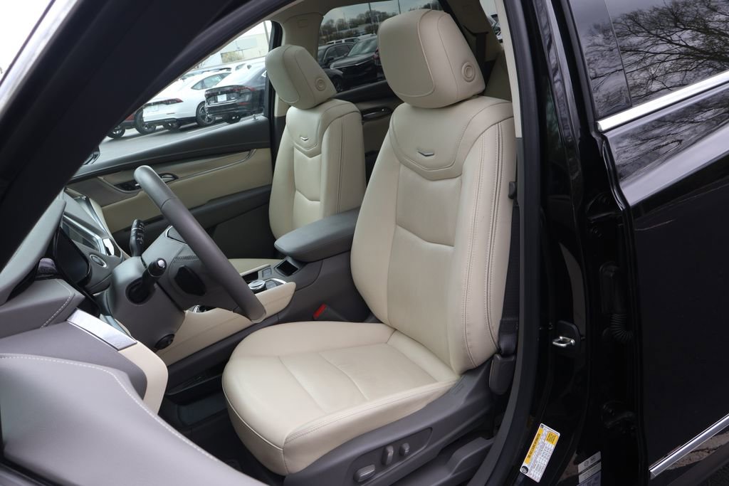 Used 2023 Cadillac XT5 Premium Luxury image 34
