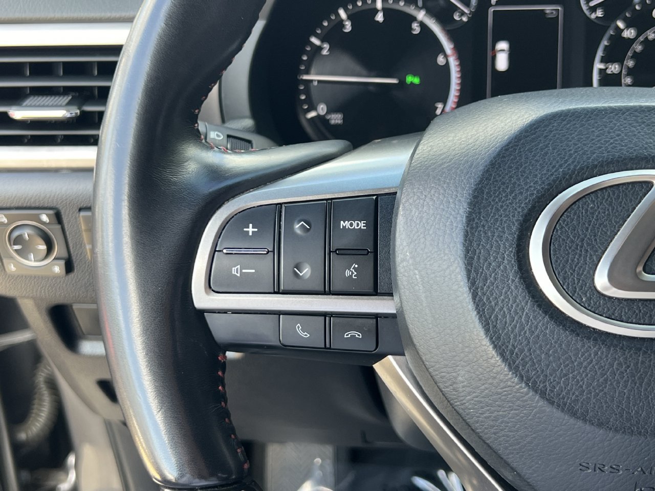 Used 2023 Lexus GX 460 Premium w/ Premium Package AWD/4WD image 10