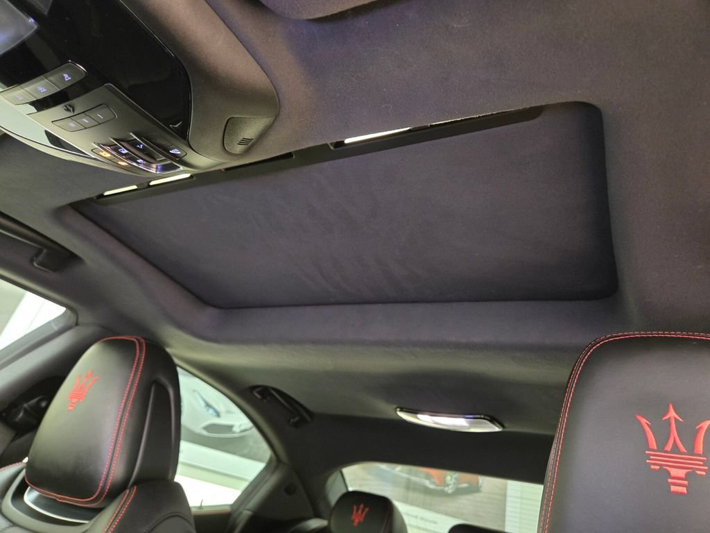 Certified 2024 Maserati Ghibli Modena Ultima Q4 AWD/4WD image 18