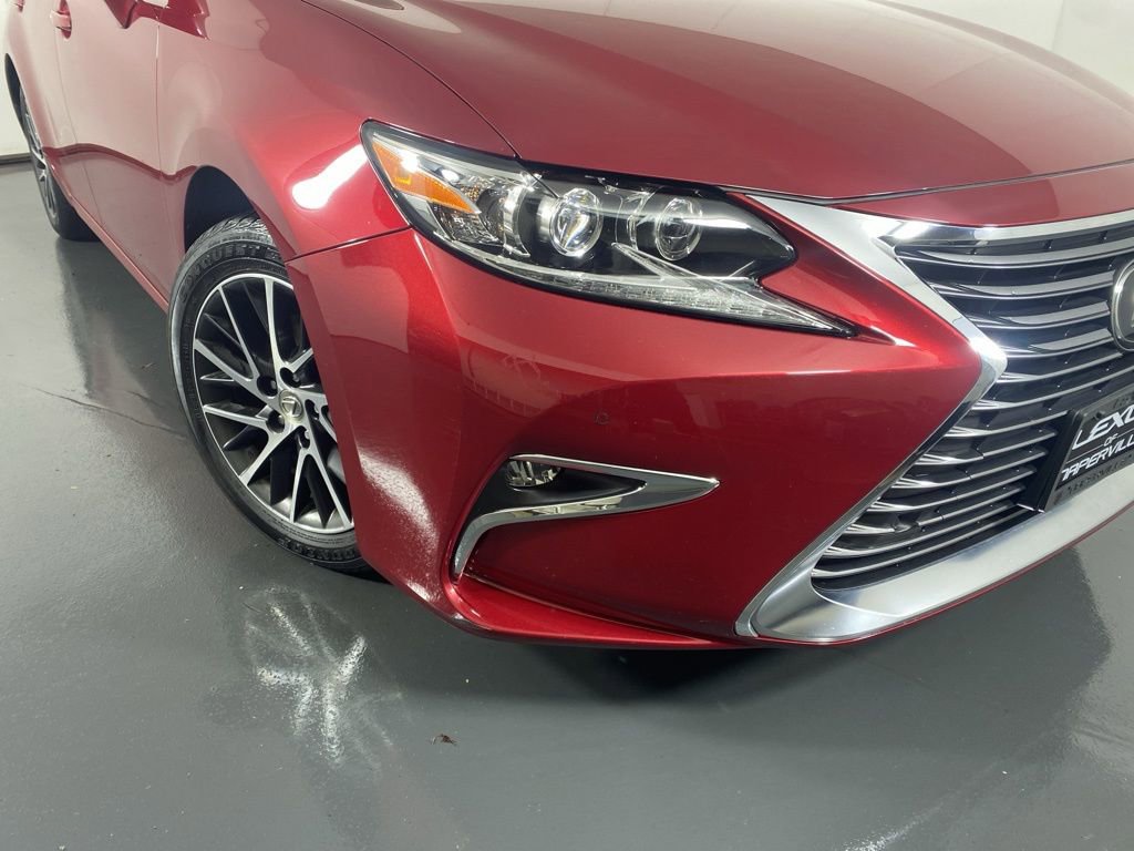 Used 2016 Lexus ES 350 w/ Luxury Package w/Wood Trim image 3