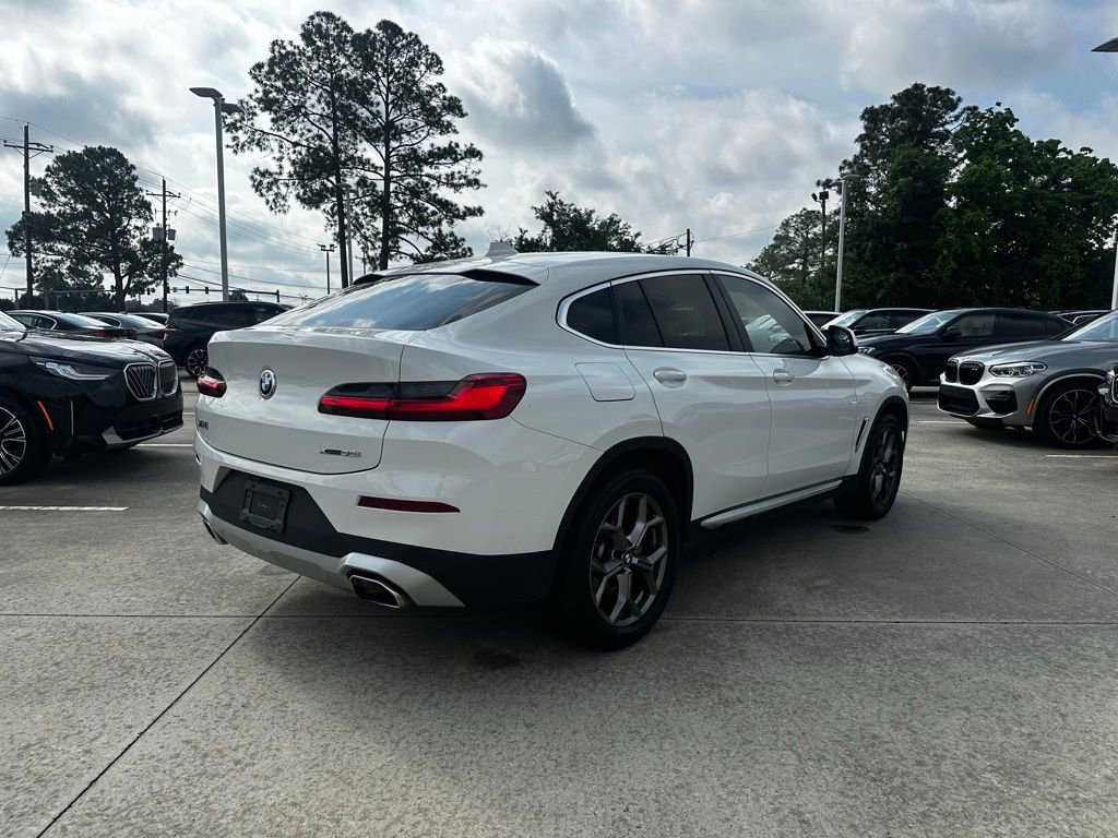 Certified 2024 BMW X4 xDrive30i w/ Convenience Package AWD/4WD image 3