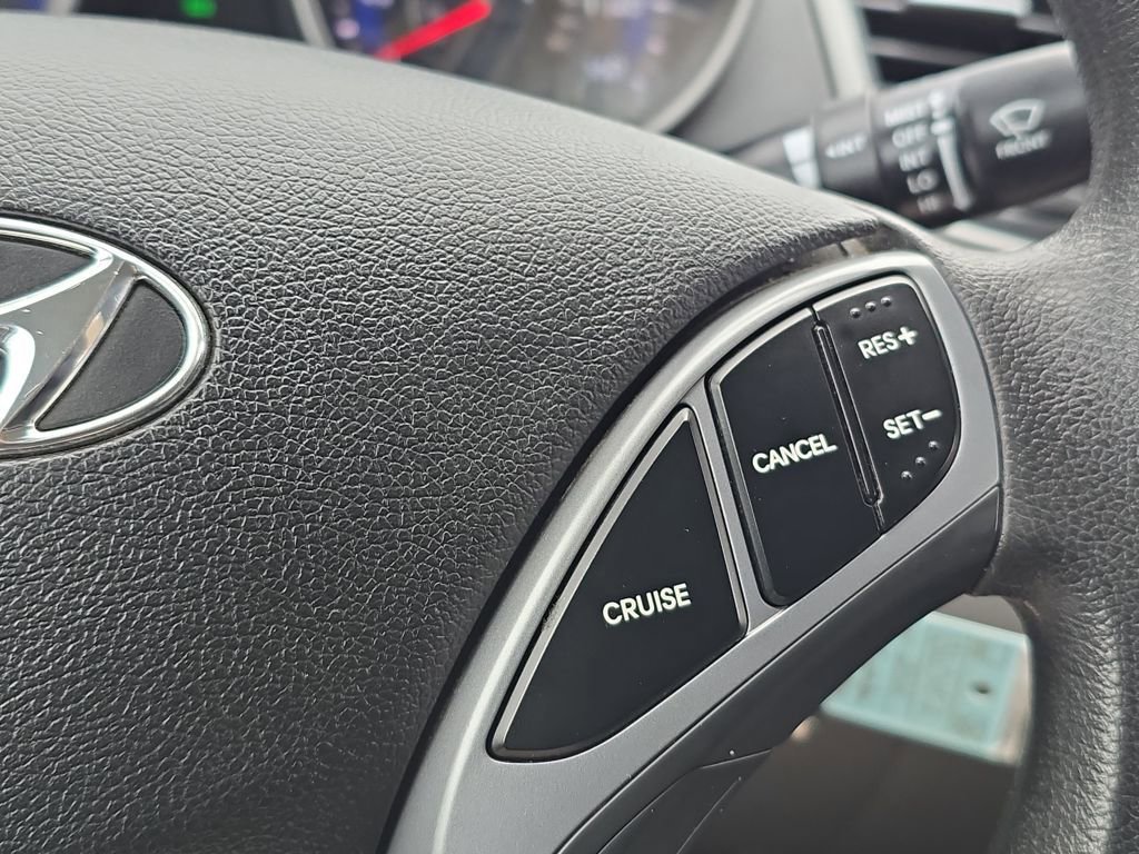 Used 2016 Hyundai Elantra SE image 15